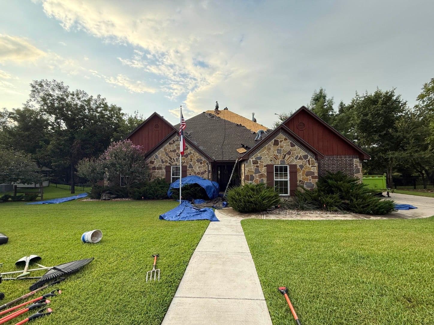 Gallery photos for Crafting Durable Roofs in Weatherford Neighborhood: Image #1